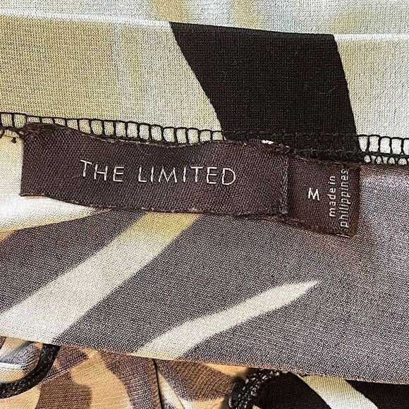 The Limited Halter Top. Size Medium. - Picture 3 of 3